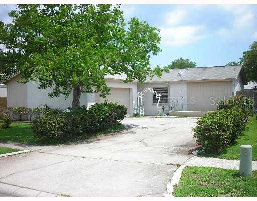 1427 Foxboro Dr., Brandon, FL 33511