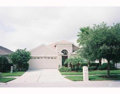 18821 Maisons Dr., Lutz, FL 33558