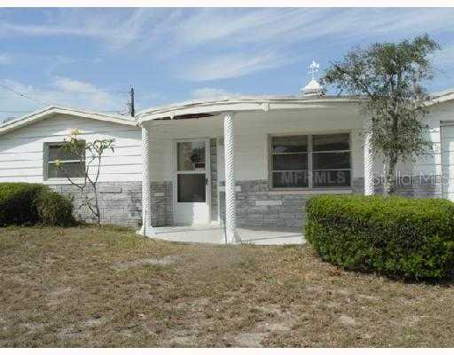 5033 Phoenix Ave., Holiday, FL 34690