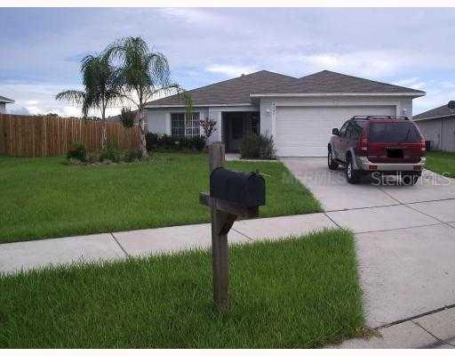 4445 Country Hills Blvd., Plant City, FL 33563