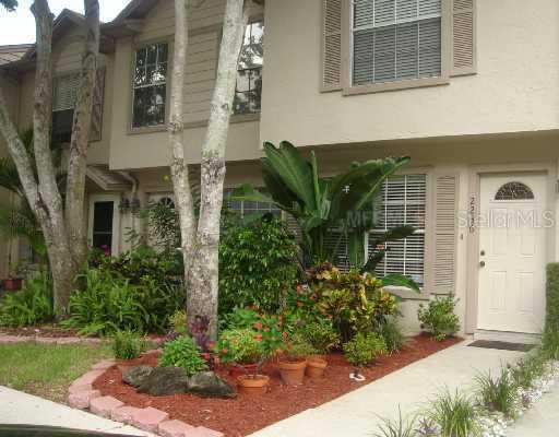 2236 Fletchers Point Cir., Tampa, FL 33613