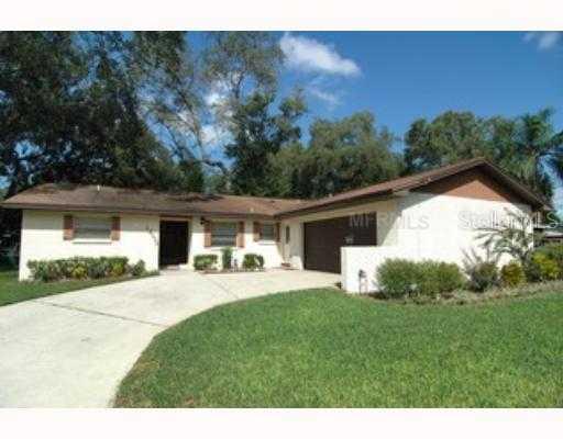 16112 Tampa St., Lutz, FL 33548