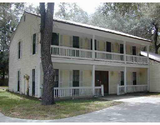 405 Bryan Oak Ave., Brandon, FL 33511