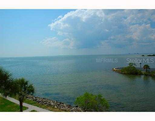 5000 Culbreath Key Way #9-210, Tampa, FL 33611