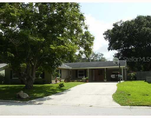 909 Alpine Dr., Brandon, FL 33510