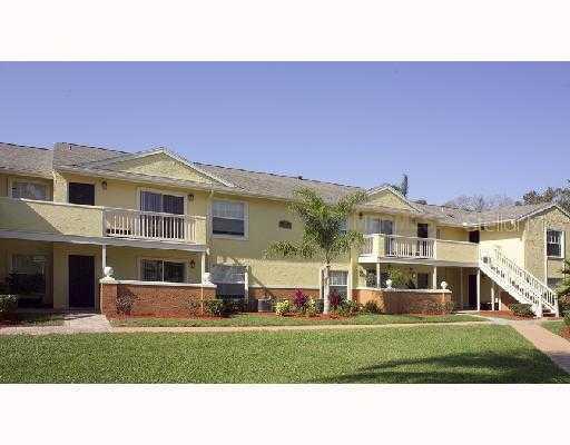 8428 Sycamore Tree Dr. #101D, Tampa, FL 33614