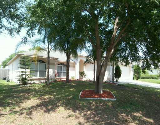 1620 Powder Ridge Dr., Valrico, FL 33594