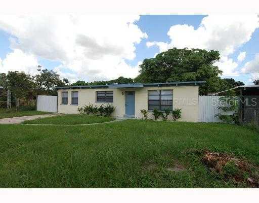 3222 Clifford Sample Dr., Tampa, FL 33619
