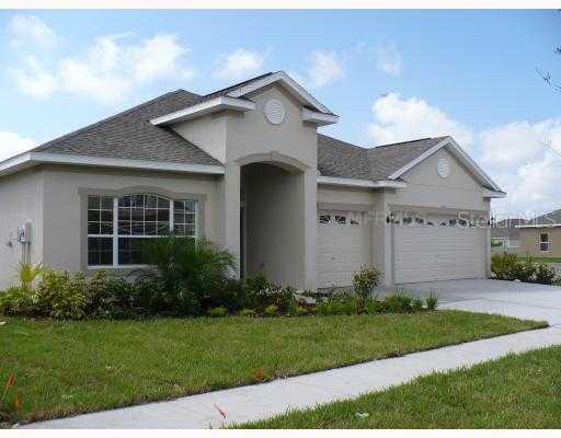 411 Yorkdale Dr., Ruskin, FL 33570