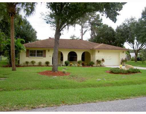 304 Wendi Ln., Ruskin, FL 33570
