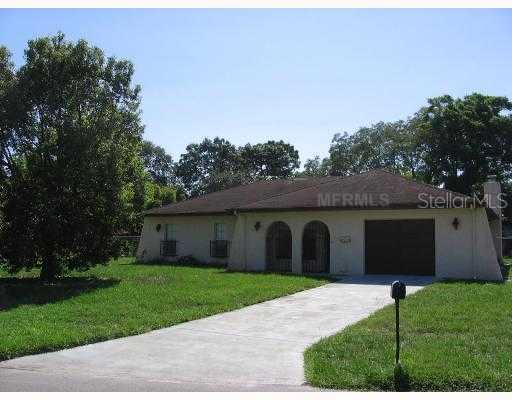 5652 Front Dr., Holiday, FL 34690