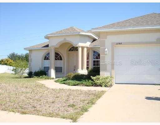 1744 Canoe Dr., Lutz, FL 33559