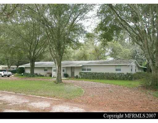 608 Krazy Ln., Lutz, FL 33548