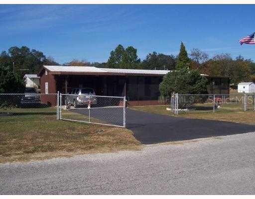 9511 Silverbend Dr., Dade City, FL 33525