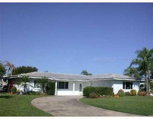 2075 NE Hawaii Ave., St Petersburg, FL 33703