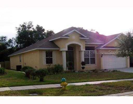 607 Cedar Waxwing Dr., Brandon, FL 33510
