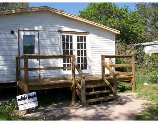 842 W Center Ave., Brandon, FL 33511