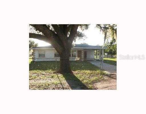 213 Herbert St., Auburndale, FL 33823