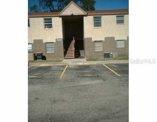 302 E Wellington Ct. #83, Tampa, FL 33604