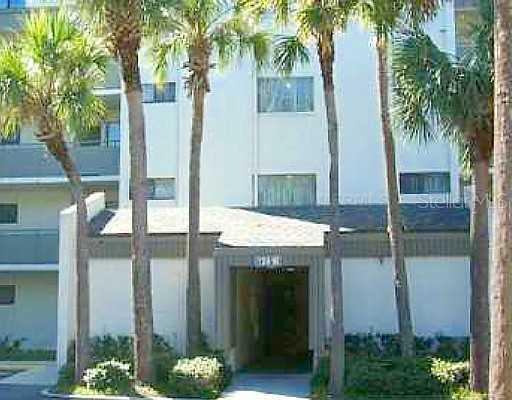 13618 Greenfield Dr. #302, Tampa, FL 33618