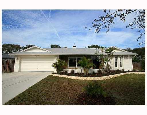 1502 Garden Ave., Tarpon Springs, FL 34689