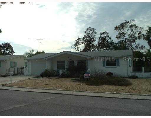 1453 Wickham Ln., Holiday, FL 34691