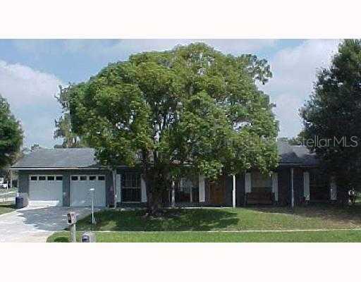 206 Rembrandt Dr., Brandon, FL 33511