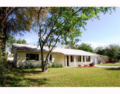 8701 Driftwood Dr., Tampa, FL 33615