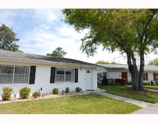 302 Canton Ct. #C-70, Sun City Center, FL 33573