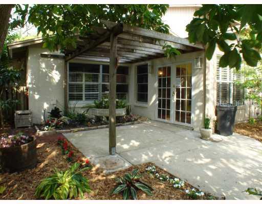 14627 Lake Forest Dr., Lutz, FL 33559