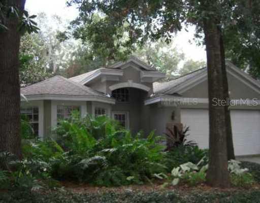 2212 Green Oaks Ln., Tampa, FL 33612