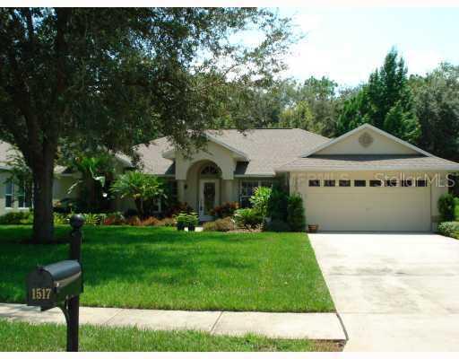 1517 Mccrea Dr., Lutz, FL 33549