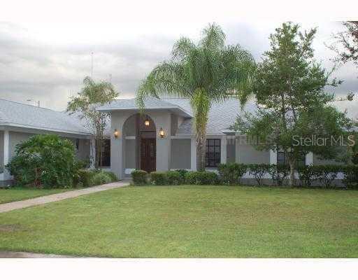 913 Academy Dr., Brandon, FL 33511