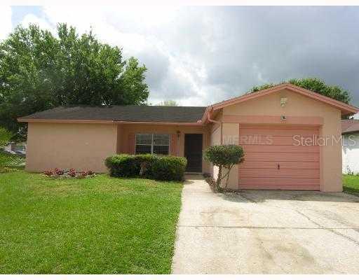 1024 Lochmont Dr., Brandon, FL 33511