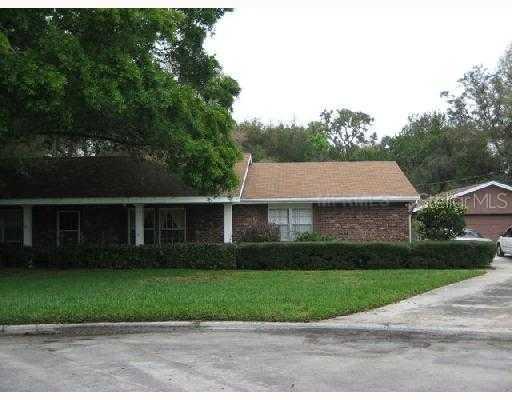 502 Charles Pl., Brandon, FL 33511