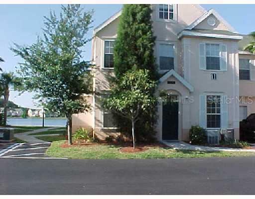 9208 Lake Chase Island Way, Tampa, FL 33626