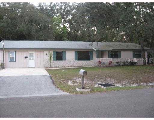 2515 Ranch Lake Cir., Lutz, FL 33559
