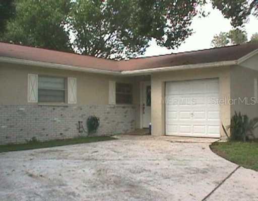 102 Inwood Cir., Brandon, FL 33510