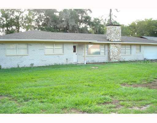 18704 Lake Commiston Dr., Lutz, FL 33549
