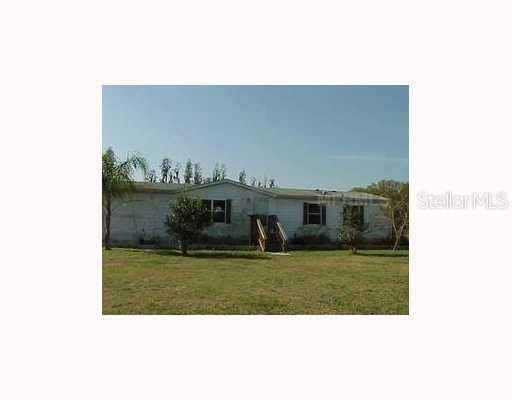 8215 Fletcher Country Estates Dr., Plant City, FL 33565
