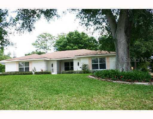 106 Lake Link Cir., Winter Haven, FL 33884