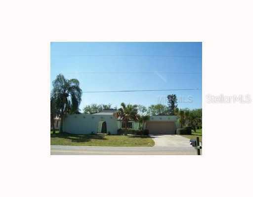 21167 Cottonwood Ave., Port Charlotte, FL 33952