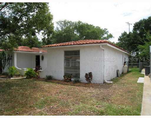 2027 Dartmouth Dr., Holiday, FL 34691