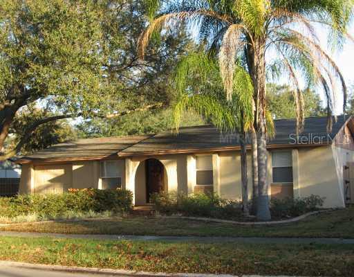 804 Falkirk Ave., Valrico, FL 33594