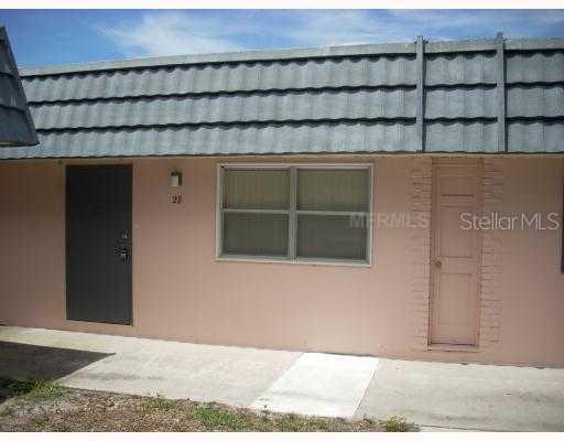 1801 Bedford Ln. #B28, Sun City Center, FL 33573