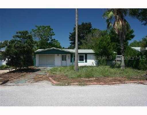 7037 Gulf Breeze Cir., Hudson, FL 34667