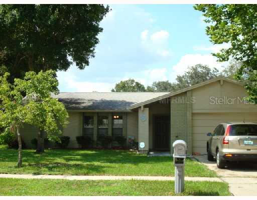 17638 Meadowbridge Dr., Lutz, FL 33549