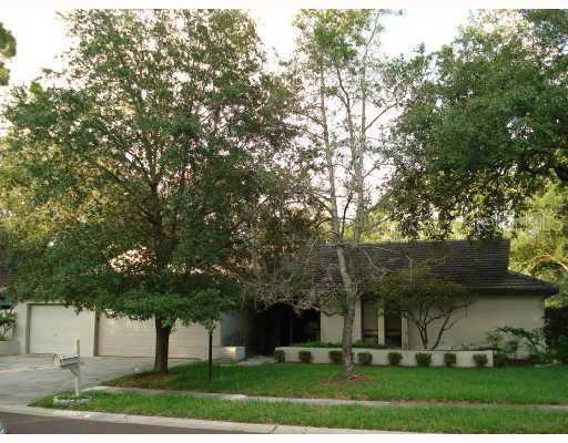 13713 Halliford Drive Dr., Tampa, FL 33618