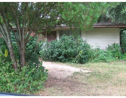 1202 Seffner Valrico Rd., Valrico, FL 33594