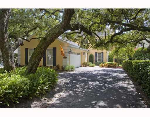 3008 W Hawthorne Rd., Tampa, FL 33611